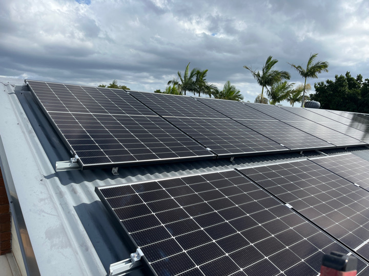 Solar Mudule Monocrystalline vs Polycrystalline Solar PV Modules: Exploring the ...